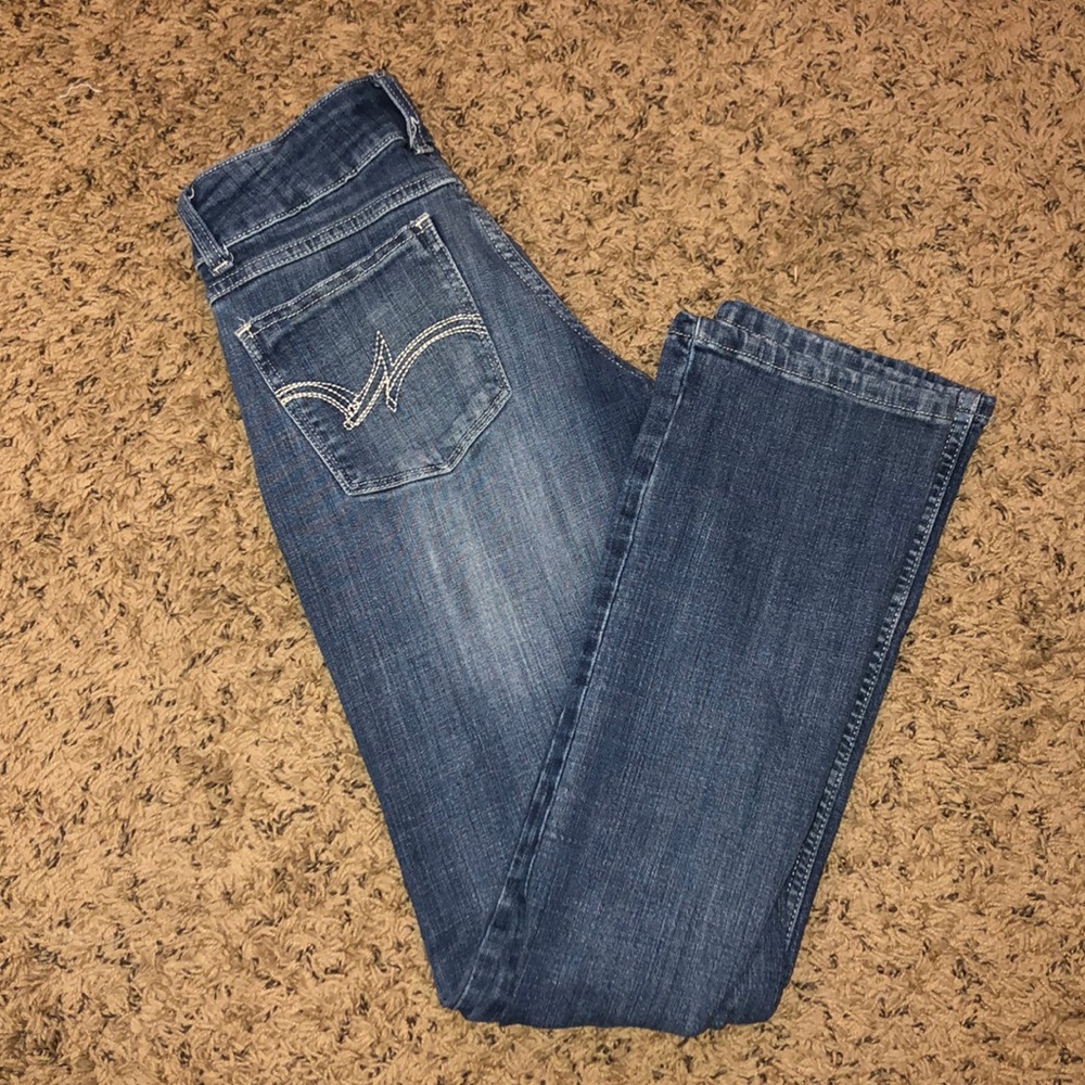 Wrangler straight leg jeans